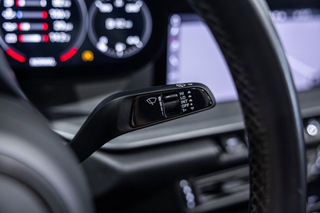 Used 2021 Porsche 911 Carrera image 35
