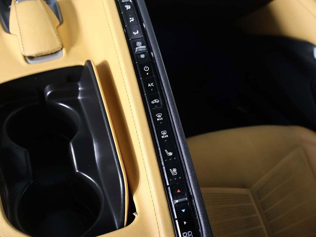 Used 2022 Chevrolet Corvette Stingray Preferred Cpe w/ Z51 Performance Package image 39