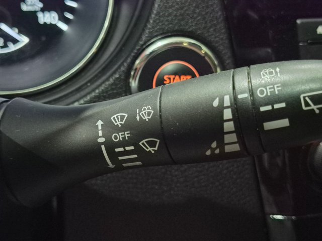 Used 2019 Nissan Rogue SV w/ Premium Package FWD image 19