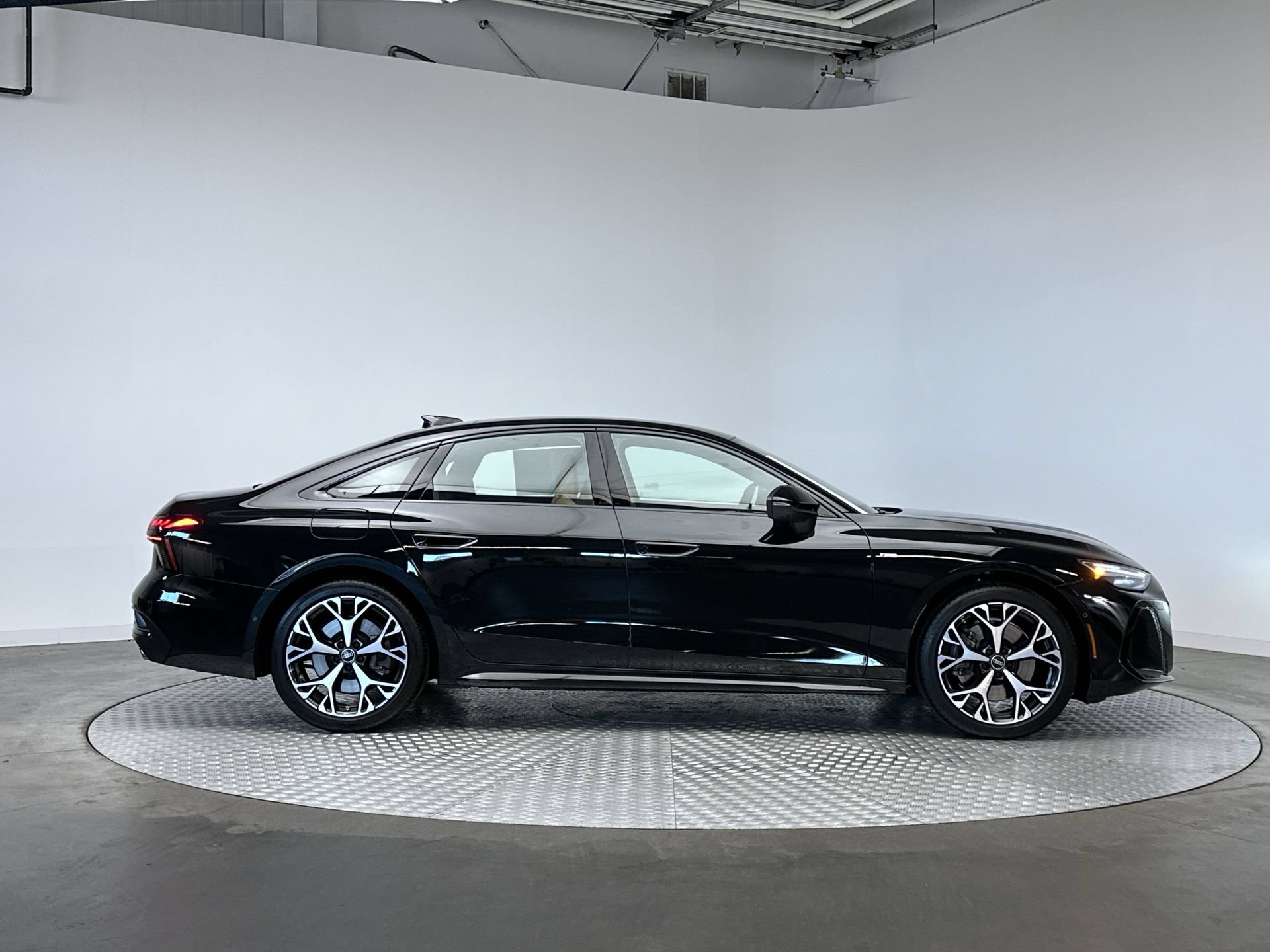 Used 2026 Audi A6 Premium Plus AWD/4WD image 10