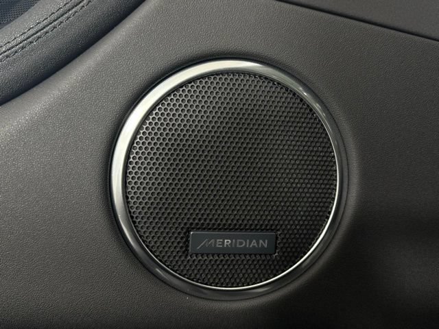 Certified 2025 Land Rover Discovery Sport S AWD/4WD image 30