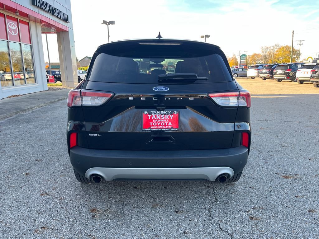 Used 2021 Ford Escape SEL w/ Technology Package image 4