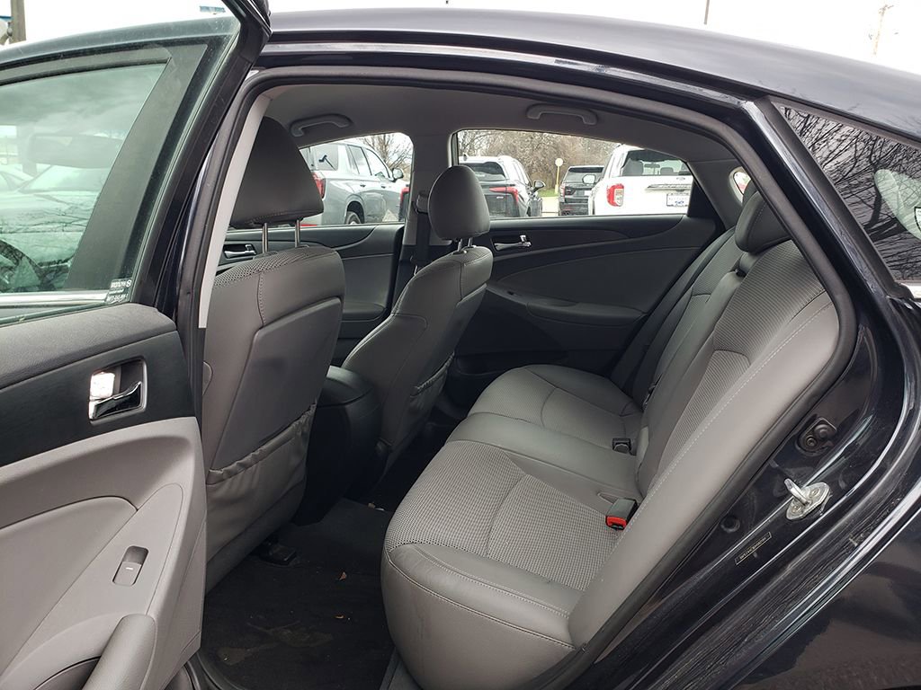 Used 2013 Hyundai Sonata SE image 7