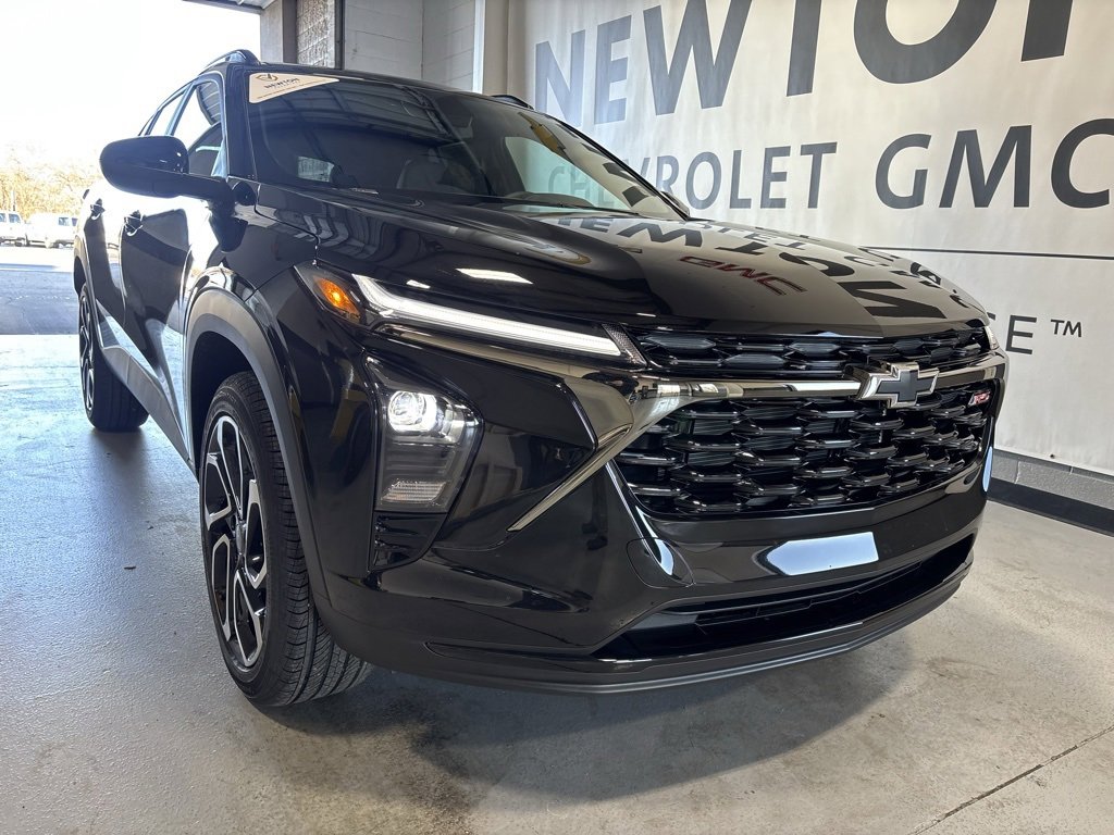 New 2026 Chevrolet Trax RS w/ Driver Confidence Package image 36