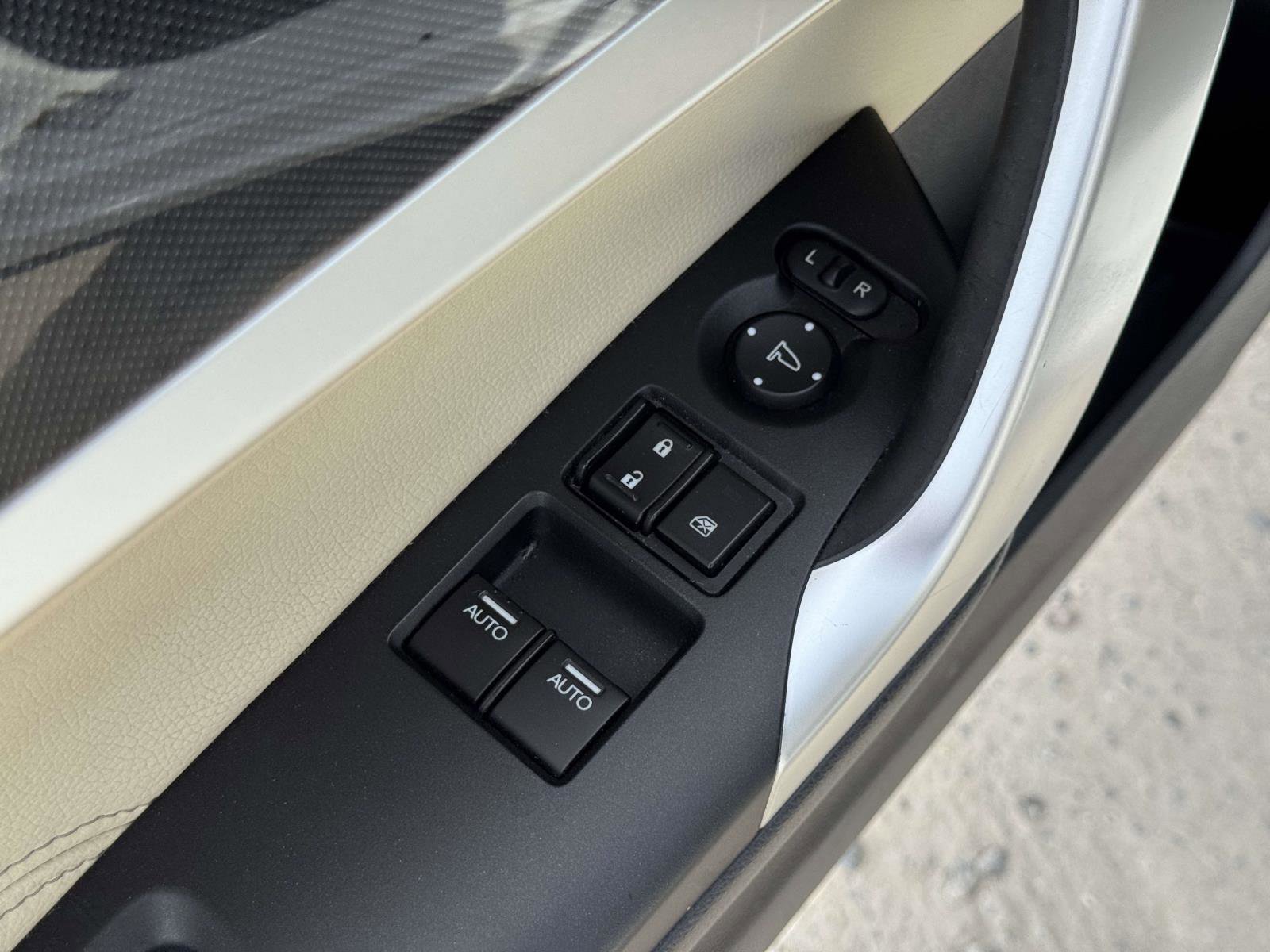 Used 2013 Honda Accord EX-L image 14