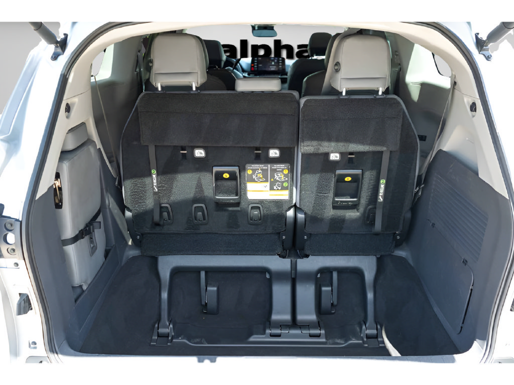 Used 2022 Toyota Sienna XLE FWD image 9