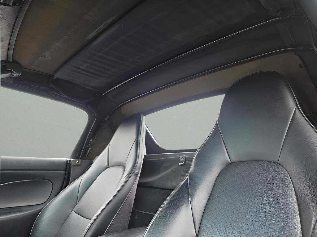 Used 2005 MAZDA MX-5 Miata LS image 19