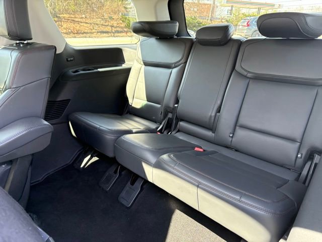 Used 2025 Ford Expedition Active image 37