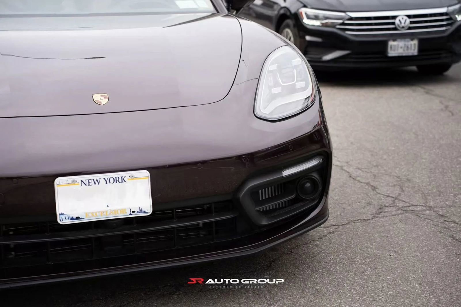 Used 2023 Porsche Panamera 4 Platinum Edition AWD/4WD image 3