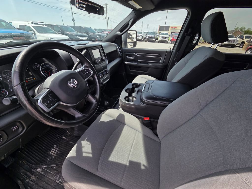 Used 2024 RAM 3500 SLT w/ Quick Order Package 2YG SLT AWD/4WD image 9