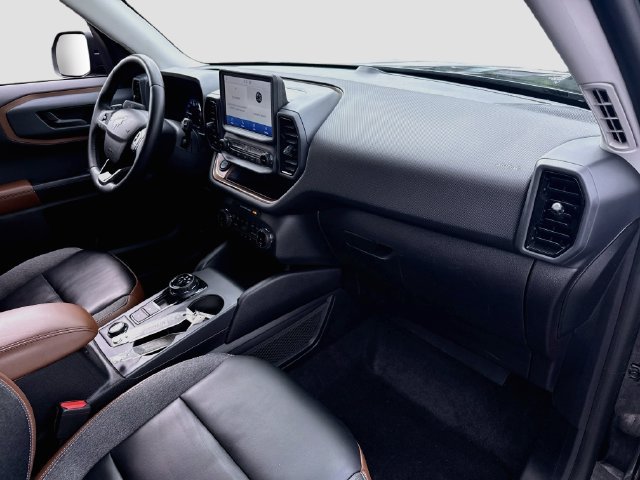 Used 2024 Ford Bronco Sport Outer Banks AWD/4WD image 35