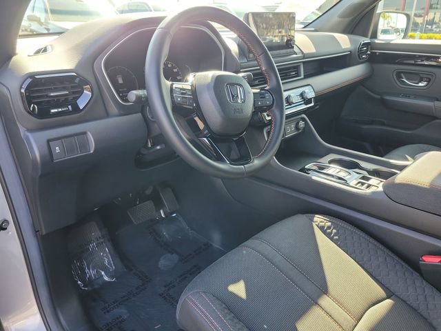 Certified 2025 Honda Pilot Sport image 18