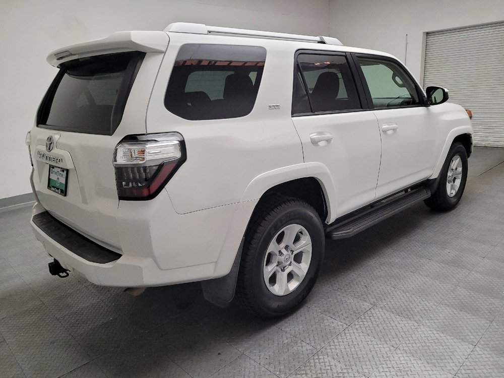 Used 2018 Toyota 4Runner SR5 RWD image 9