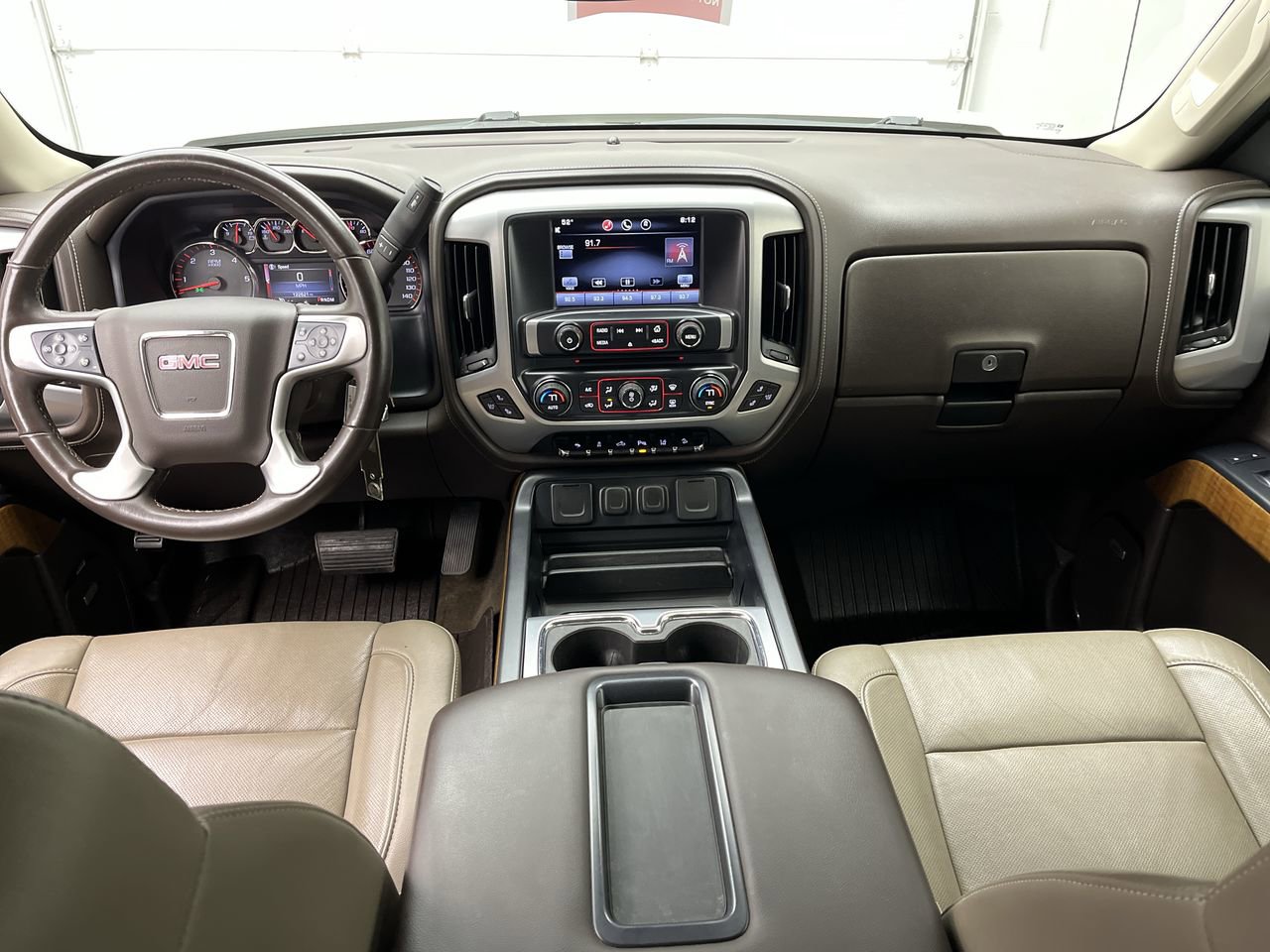 Used 2015 GMC Sierra 1500 SLT w/ SLT Crew Cab Value Package AWD/4WD image 4