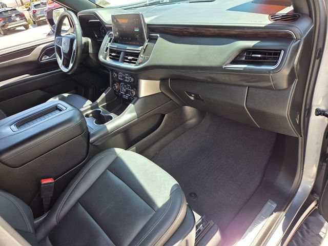 Certified 2022 Chevrolet Tahoe Z71 w/ Luxury Package AWD/4WD image 17