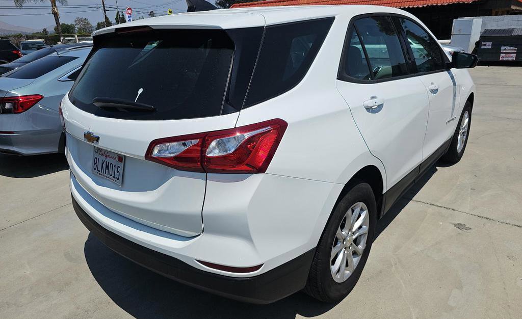 Used 2019 Chevrolet Equinox LS FWD image 4