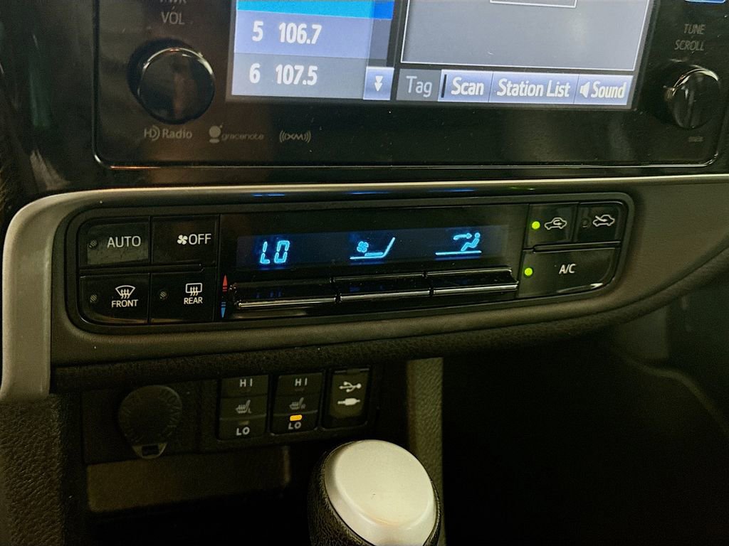 Certified 2017 Toyota Corolla XLE FWD image 14