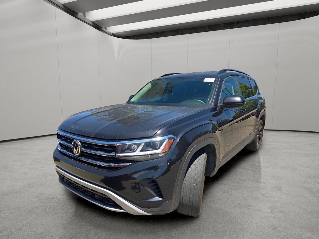 Used 2023 Volkswagen Atlas SE w/ Black Wheel Package