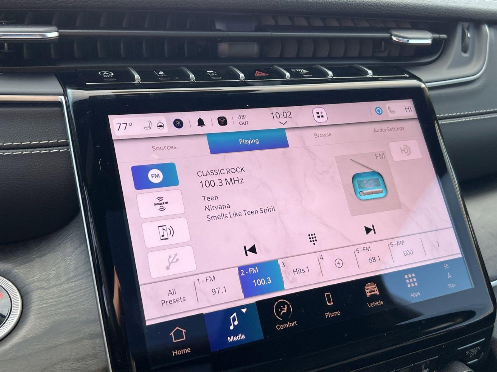 New 2025 Jeep Grand Cherokee L Limited w/ Luxury Tech Group II image 13