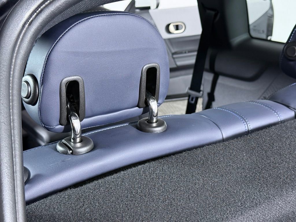 Certified 2025 MINI Cooper 2-Door Hardtop FWD image 26