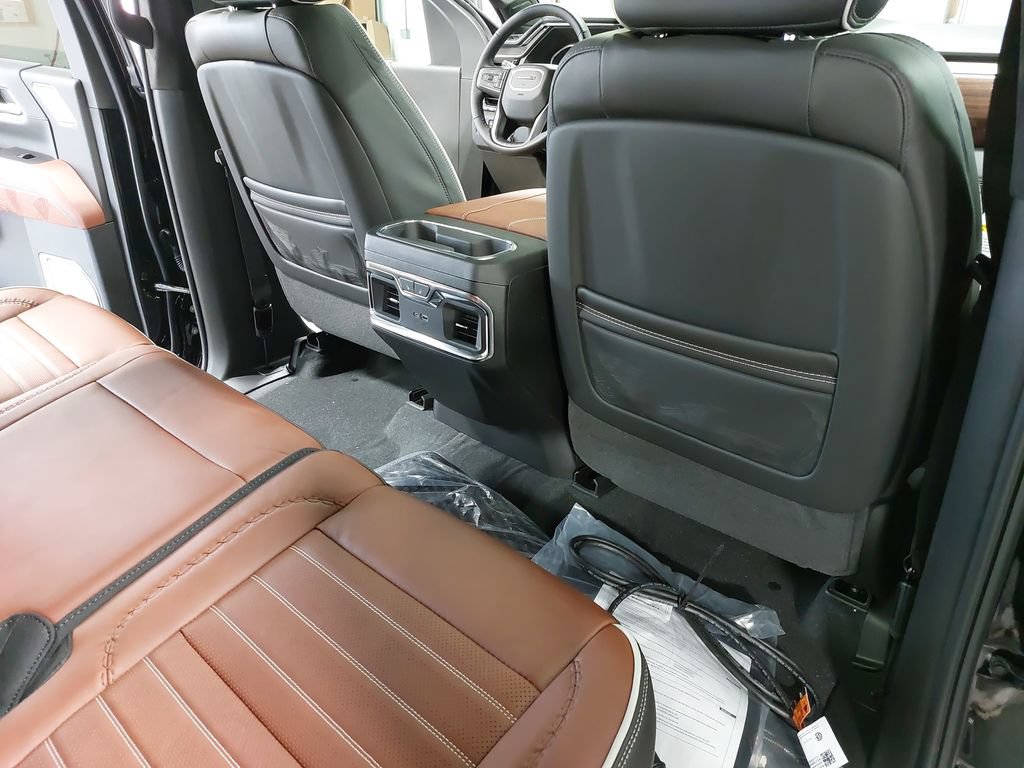New 2026 GMC Sierra 3500 Denali Ultimate AWD/4WD image 11