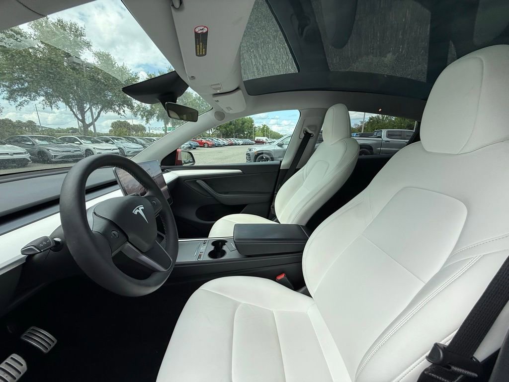 Used 2024 Tesla Model Y Performance image 20