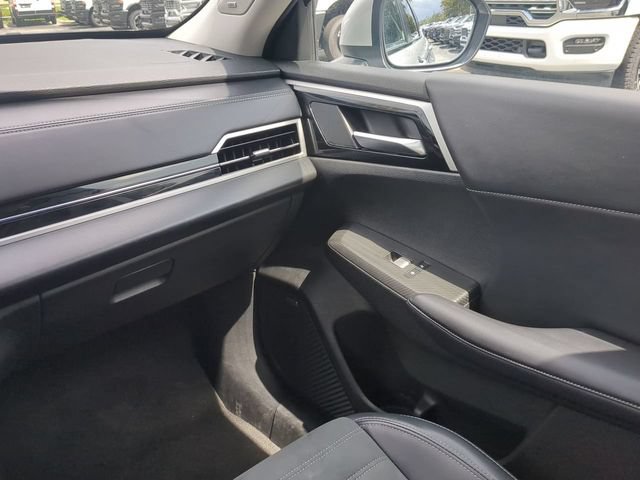 Used 2025 Mitsubishi Outlander SE FWD image 20
