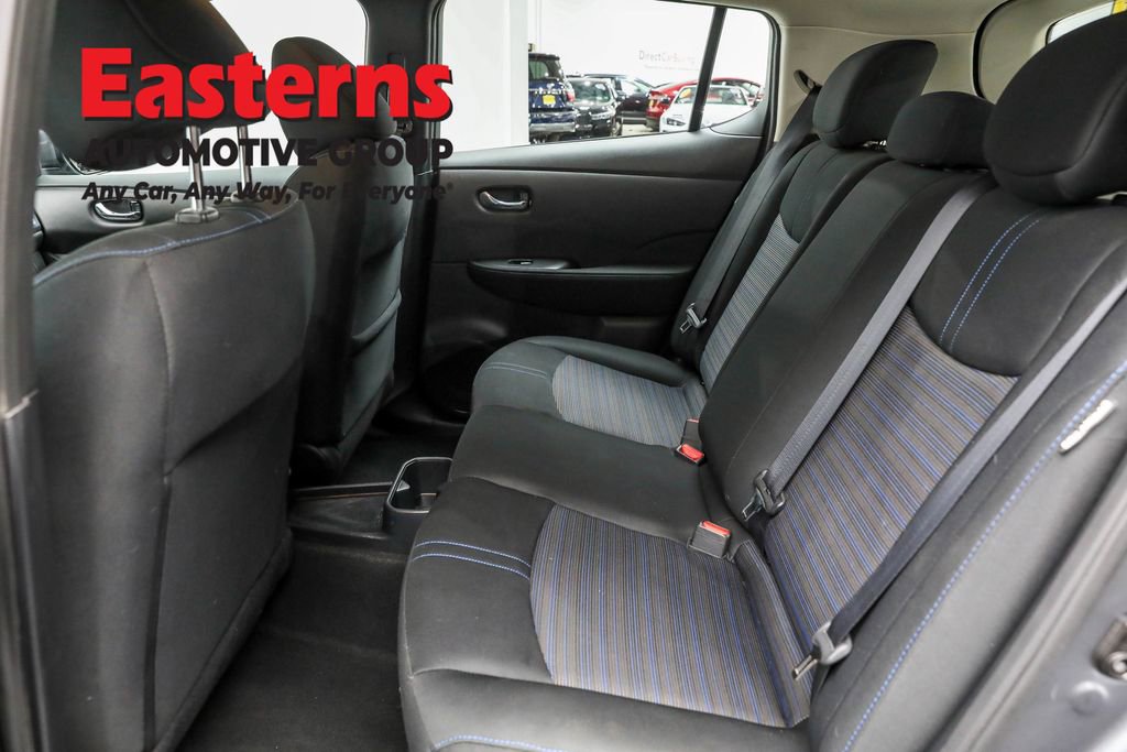 Used 2023 Nissan Leaf S image 21