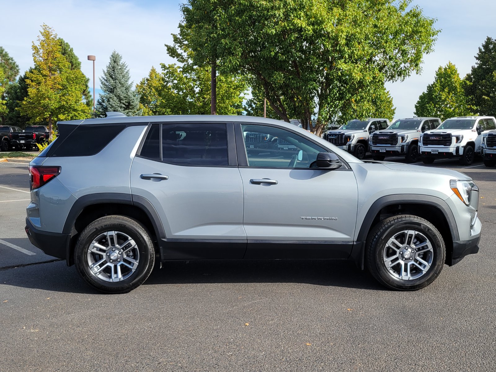 Used 2026 GMC Terrain Elevation AWD/4WD image 2