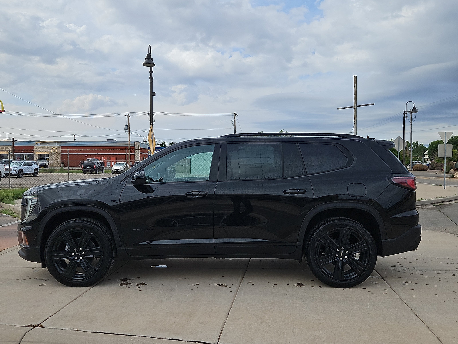 New 2026 GMC Acadia Elevation w/ Black Edition FWD image 2