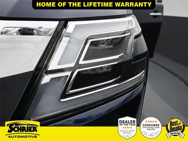 Used 2024 Nissan Armada Platinum w/ Captain's Chairs Package image 53