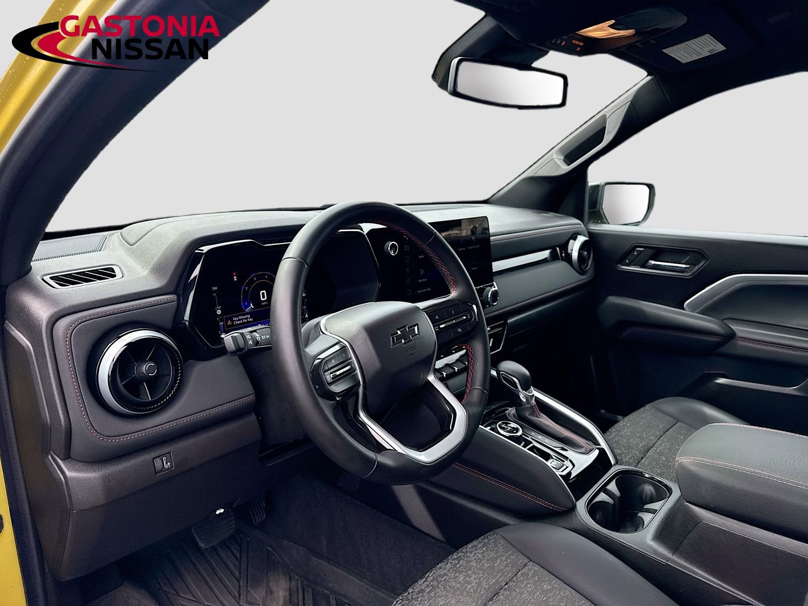 Used 2023 Chevrolet Colorado Z71 w/ Z71 Convenience Package 2 image 11