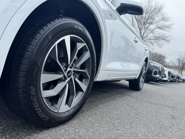 Certified 2022 Audi Q5 2.0T Premium Plus AWD/4WD image 10