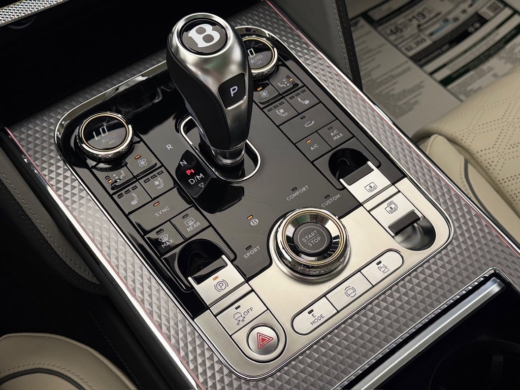 New 2025 Bentley Flying Spur Plug-In Hybrid image 30
