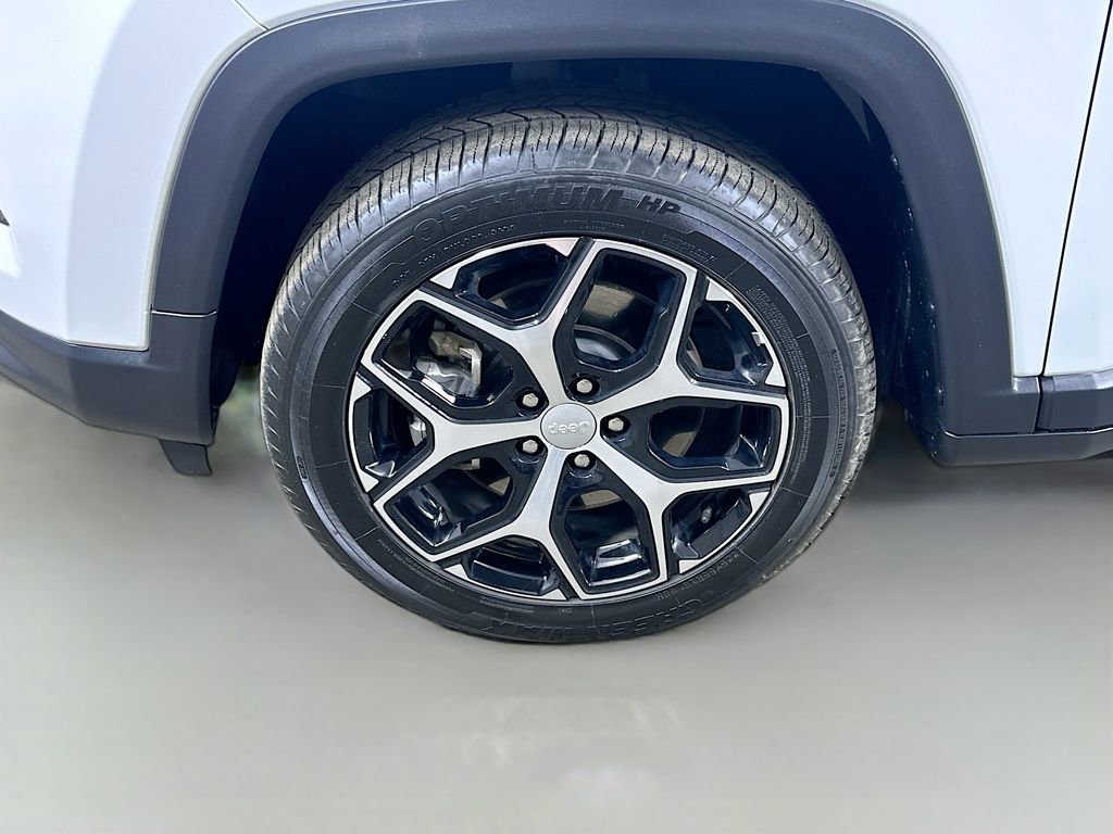 Used 2024 Jeep Compass Limited image 8