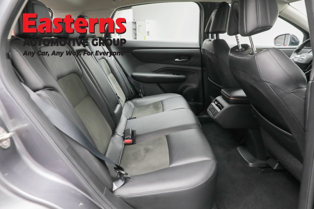 Used 2023 Nissan Ariya FWD image 22