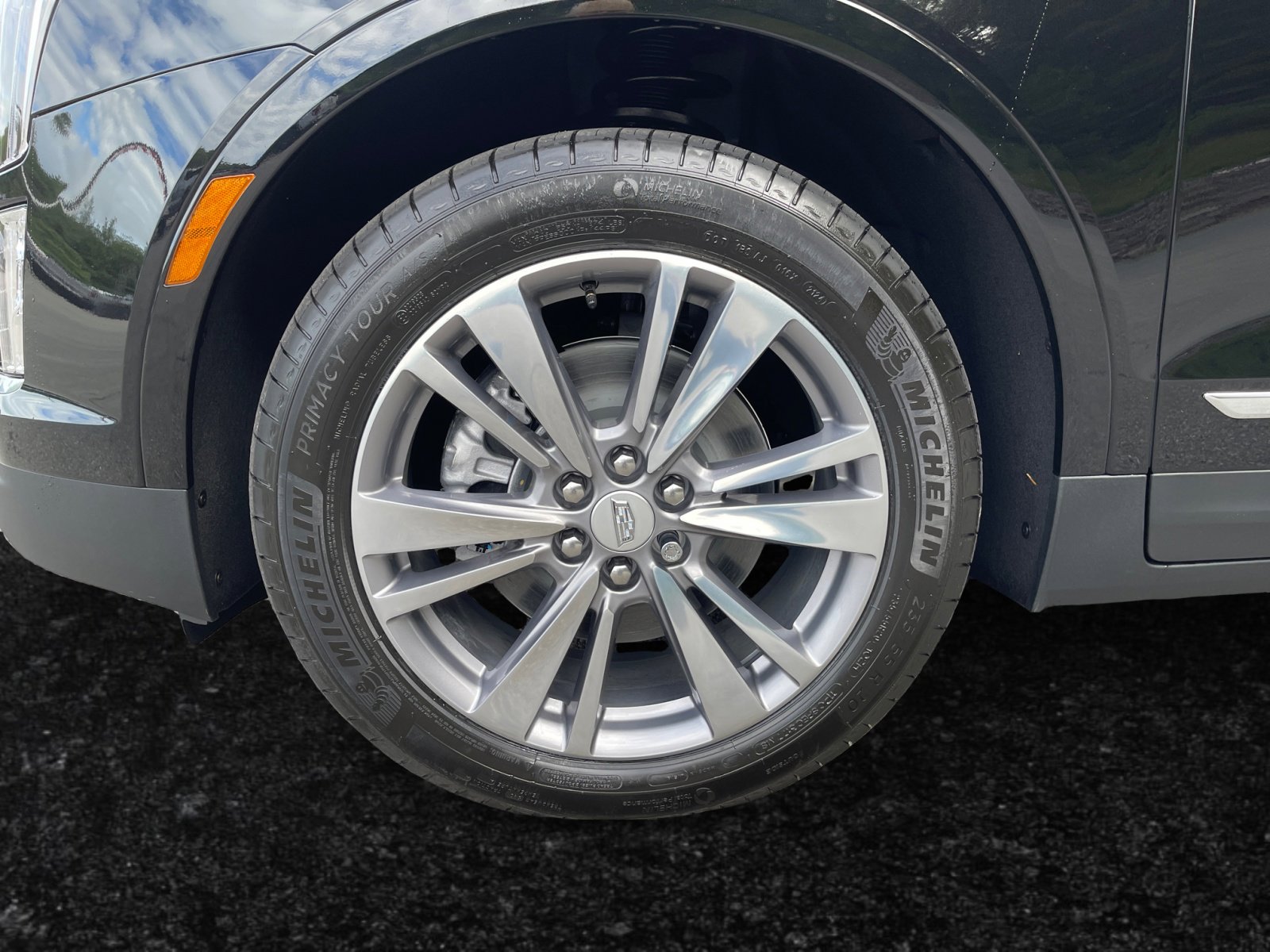 New 2025 Cadillac XT5 Premium Luxury image 15