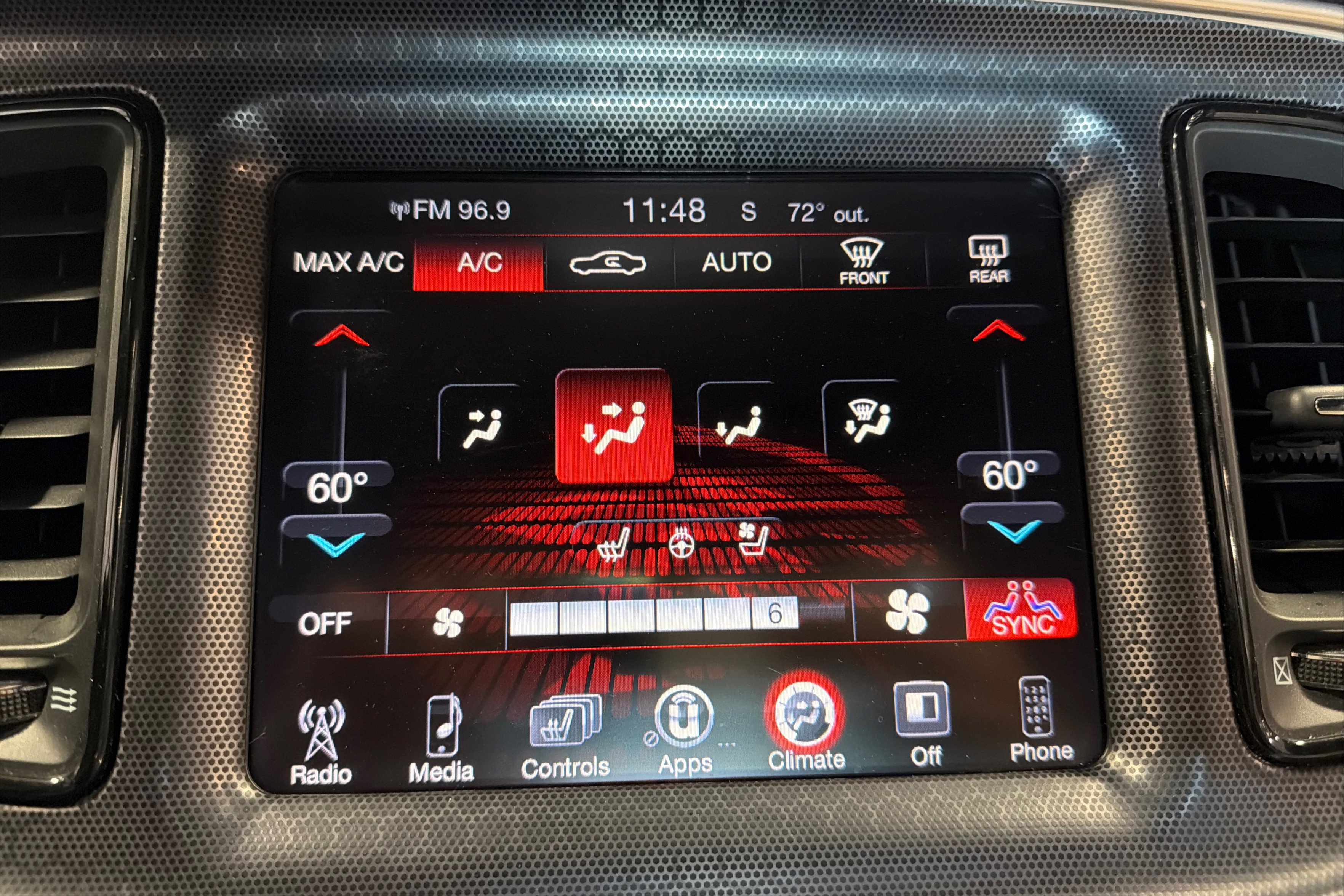 Used 2016 Dodge Challenger SXT Plus RWD image 29