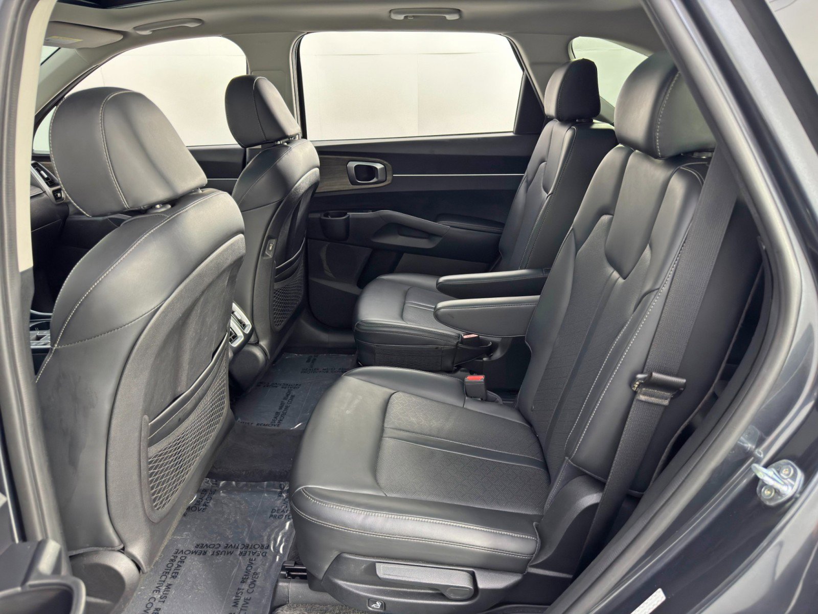 Used 2021 Kia Sorento EX w/ Panoramic Sunroof Package image 39