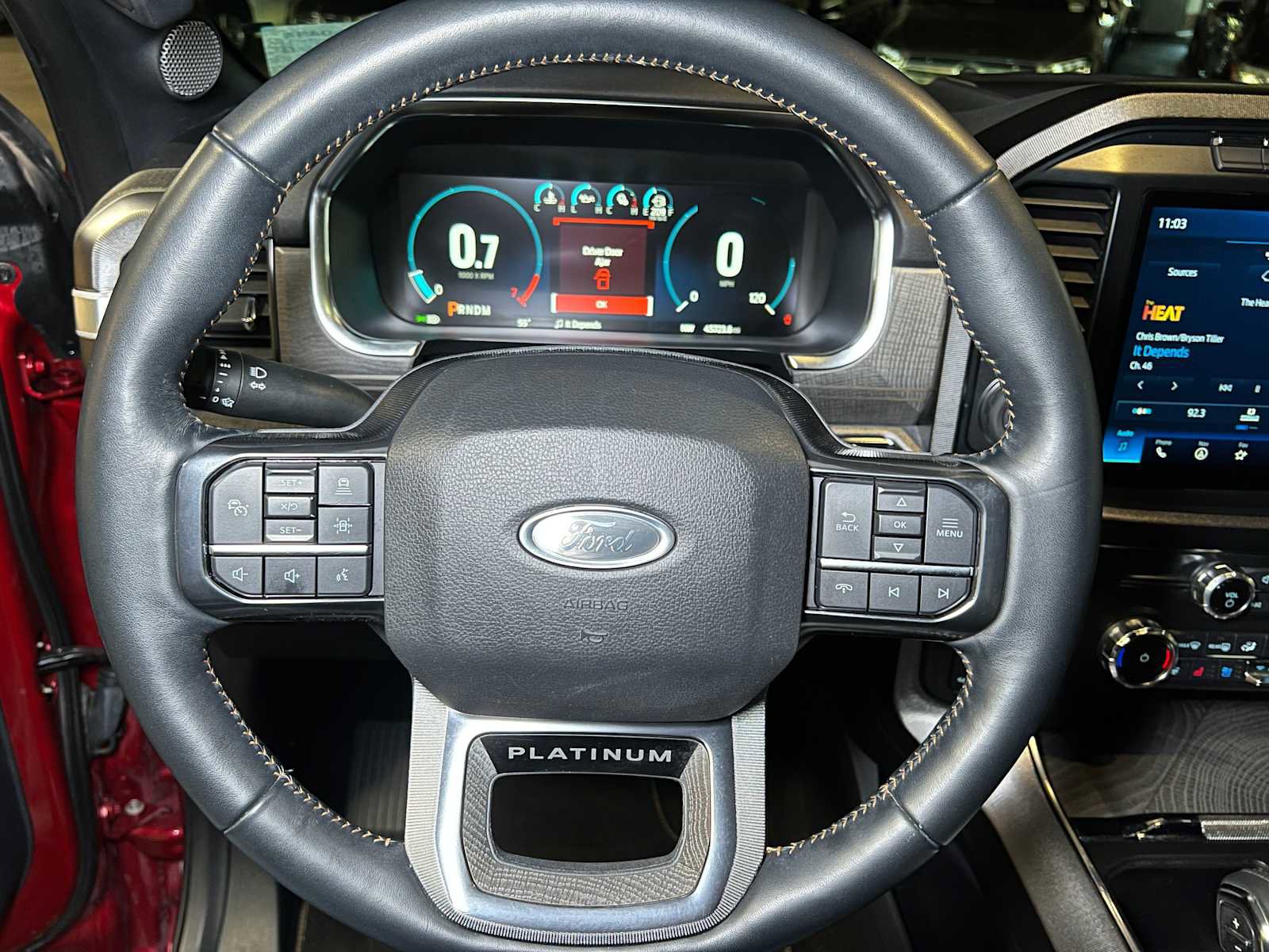 Used 2022 Ford F150 Platinum w/ Trailer Tow Package image 28