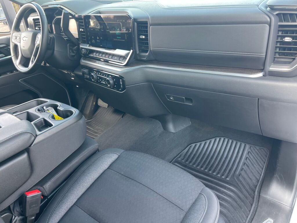 Used 2025 Chevrolet Silverado 2500 LT w/ Safety Package image 29