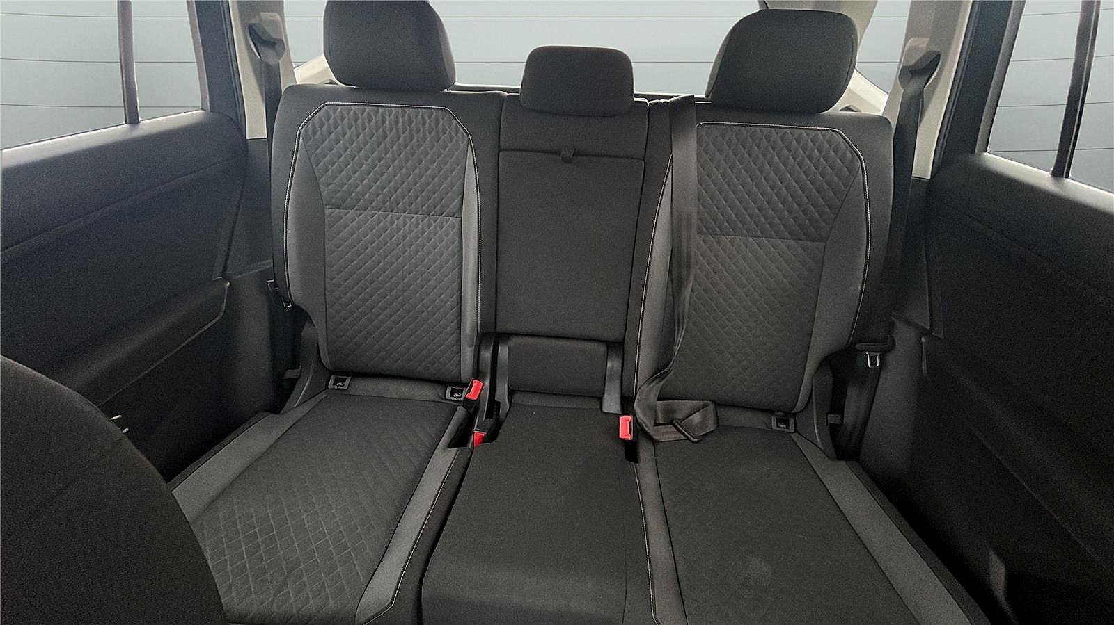 Used 2021 Volkswagen Tiguan S image 24