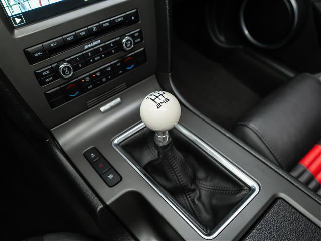 Used 2013 Ford Mustang Shelby GT500 RWD image 28