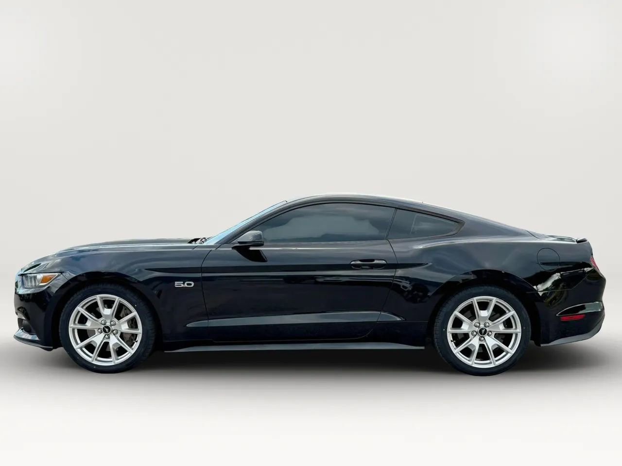 Used 2015 Ford Mustang GT Premium w/ 50 Years Appearance Package RWD image 4