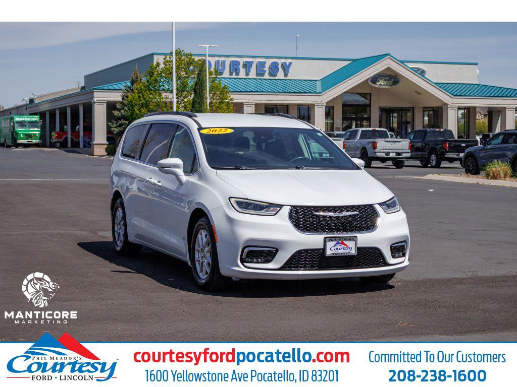 Used 2022 Chrysler Pacifica Touring-L