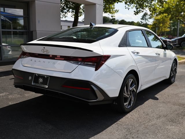 Used 2025 Hyundai Elantra Sport FWD image 7