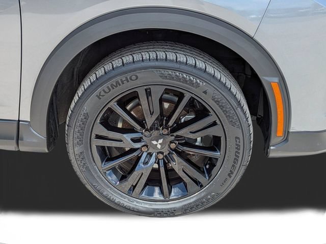 Used 2025 Mitsubishi Eclipse Cross AWD image 11