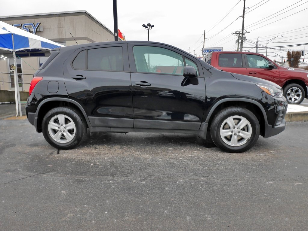 Used 2020 Chevrolet Trax LS w/ Tint and Cruise Package image 16