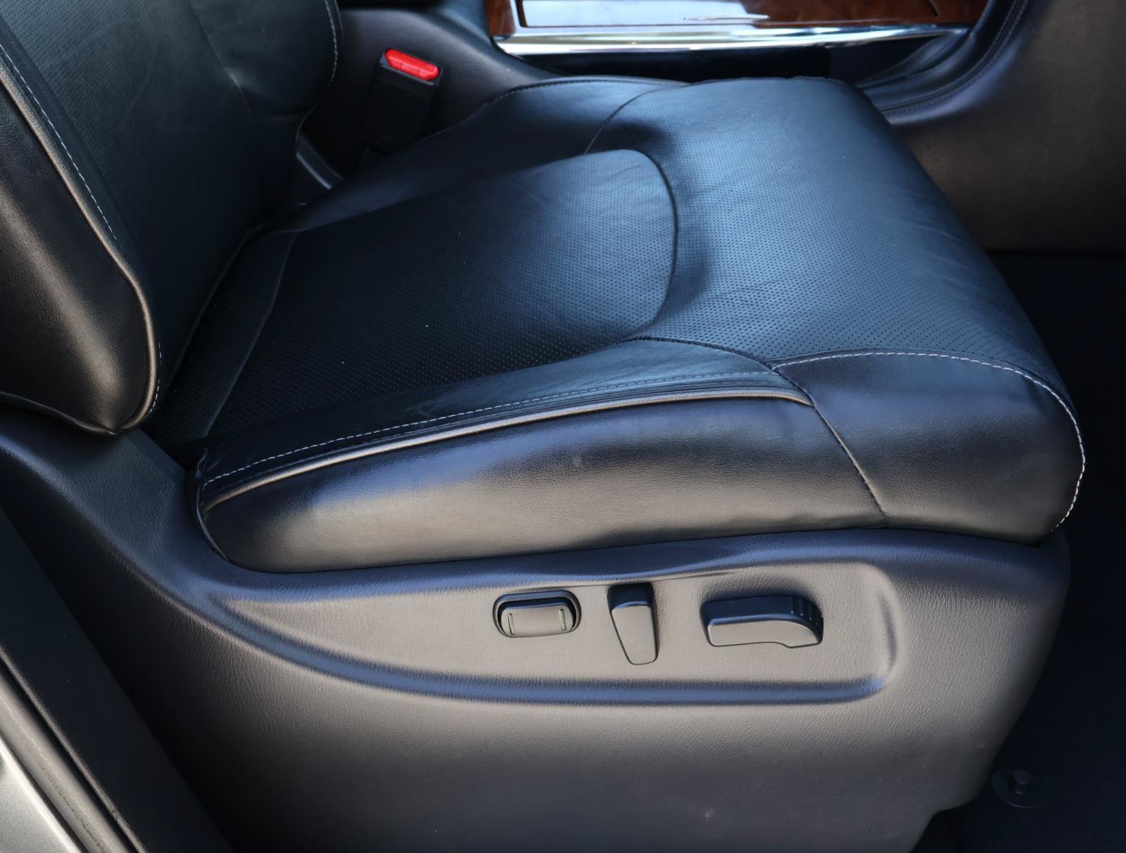 Used 2019 INFINITI QX80 Luxe RWD image 18