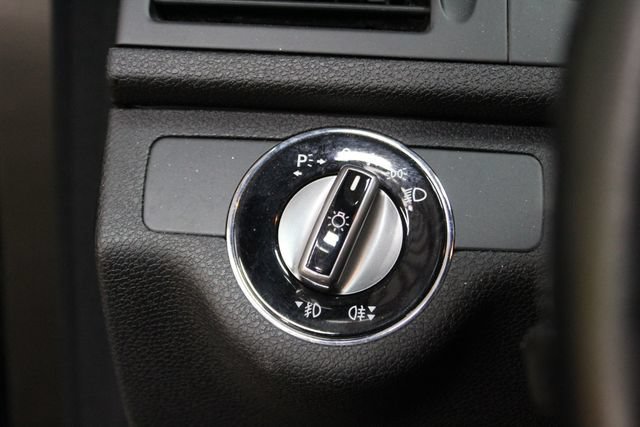 Used 2010 Mercedes-Benz C 300 4MATIC Sedan image 14